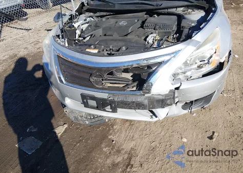 2015 Nissan Altima 2.5 S z USA, uszkodzony, nr VIN 1N4AL3AP4FN401545